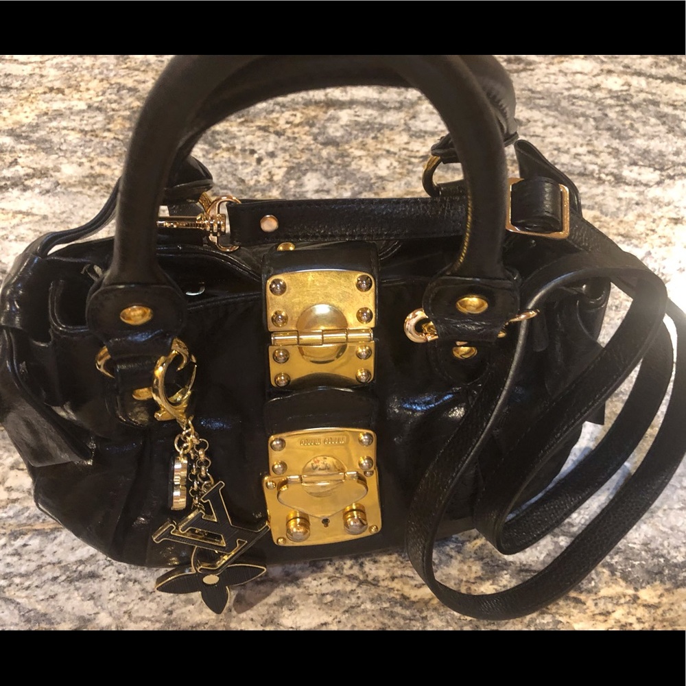 SOLD!!!!!!🤗🤗MiuMiu Prada authentic bag